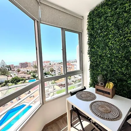 New Stylish With Pool & Sea View Apartment *